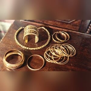 Elegant Gold-Toned Leopard Jewelry Set